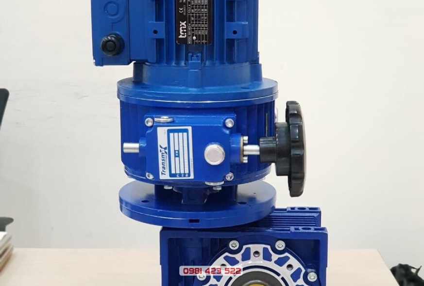 Transmax Motor giảm tốc trục vít bánh vít dòng TNRV 